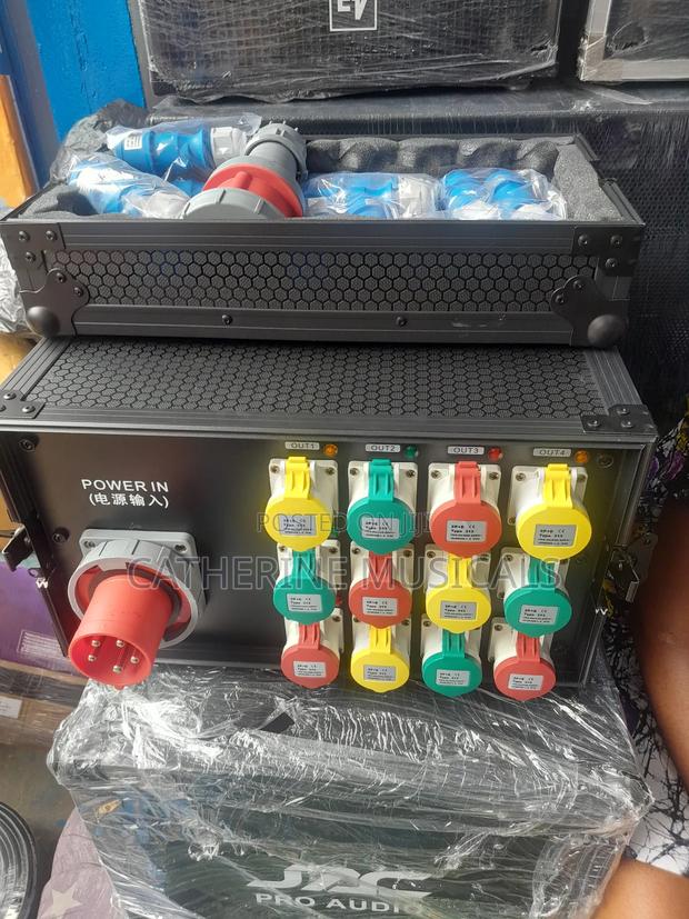 Main Power Distributor · Photo 2
