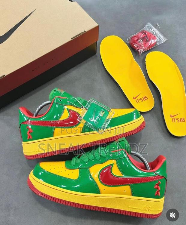 Nike Air Force 1 Mirror Red Yellow N Green · Photo 1