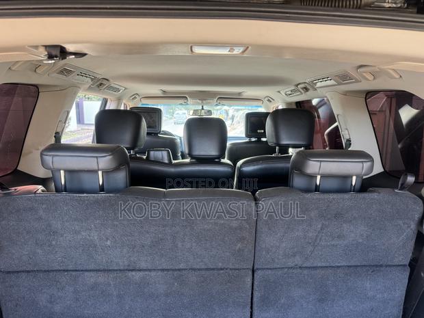 Nissan Patrol 2018 Black · Photo 7