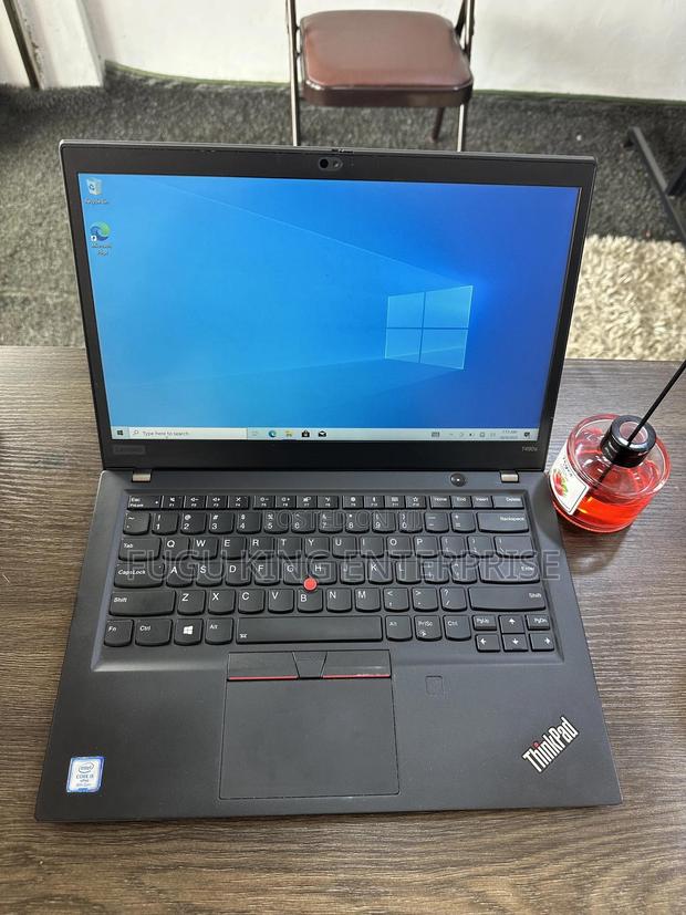 New Laptop Lenovo Thinkpad T490s 8GB Intel Core I5 SSD 256GB · Photo 2