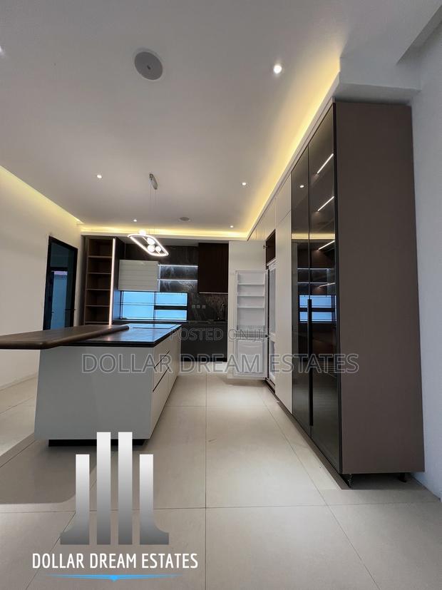 5bdrm House in East Legon for sale · Photo 4