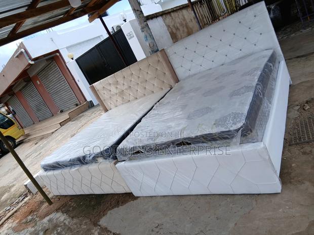 60/80 Bed Frame With Mattress · Photo 1