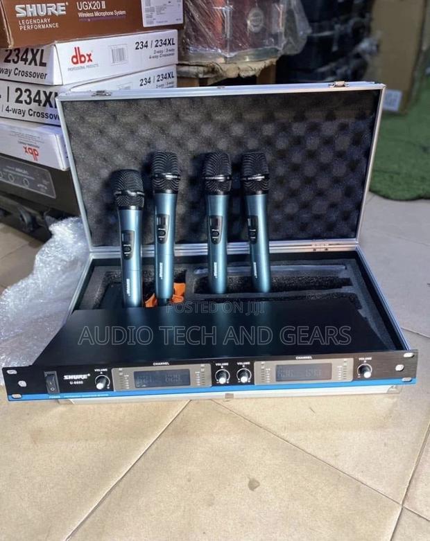 Shure U-6600 Uhf Wireless Microphone · Photo 1
