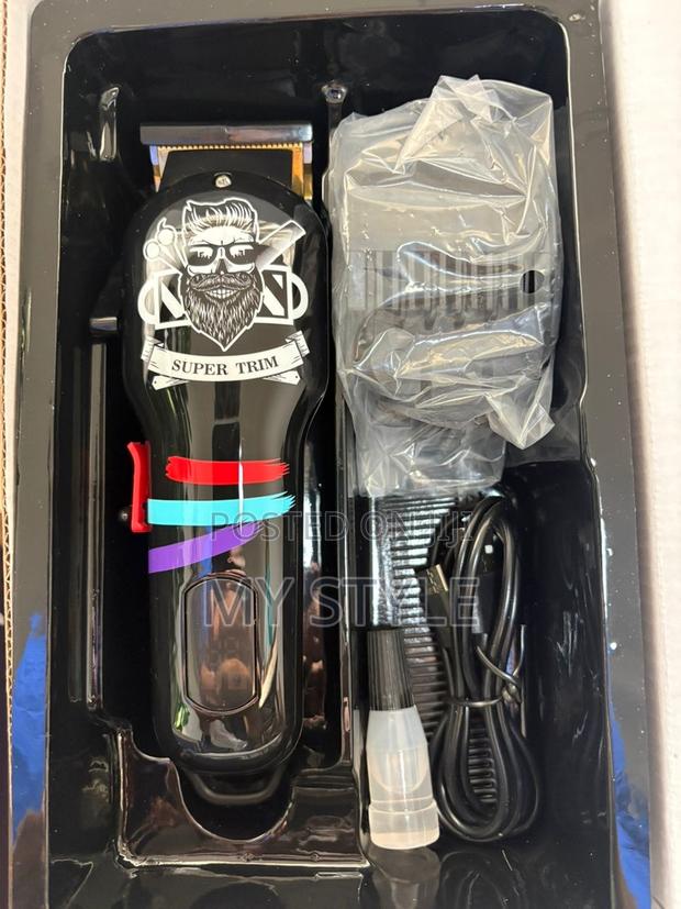 Waikil Professional Cordless Hair Clippers With Battery Level Display · Photo 2