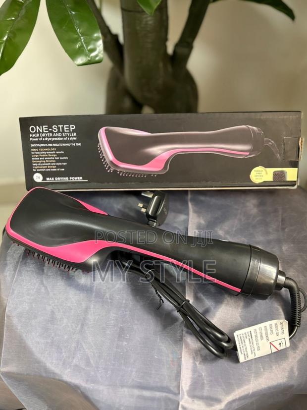 Hair Dryer With Brush All-in-One 1000watts · Photo 2