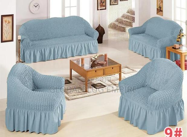 Stretchable Sofa Covers Set · Photo 4