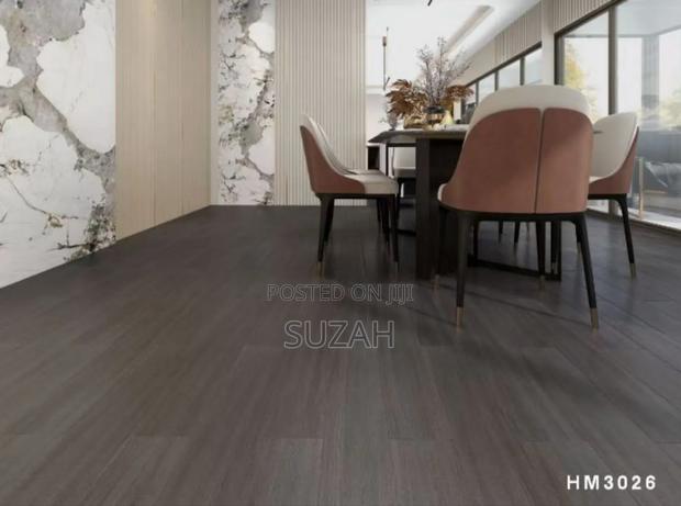 Polyvinyl Tiles · Photo 1