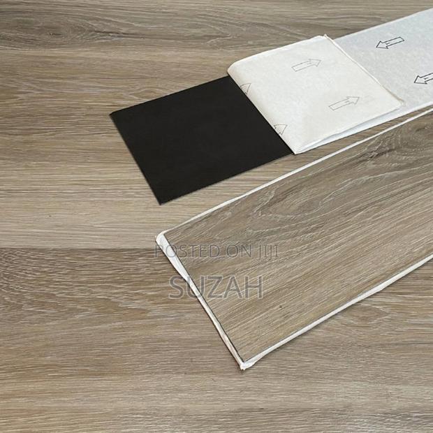 Fireproof Vinyl-Tiles · Photo 1