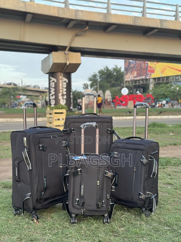 Material Trolling Traveling Bags 4 in 1 Xl/L/M/S Luggage · Photo 1