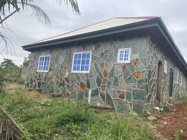 Furnished 4bdrm House in Kwabre for sale · Photo 1