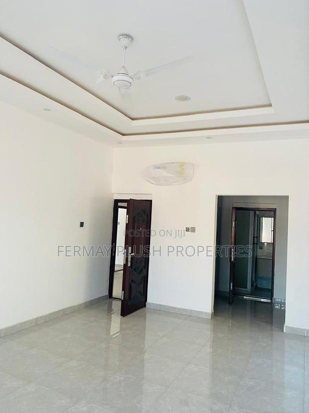 Furnished 4bdrm Mansion in Cantonments, Accra Metropolitan for sale · Photo 3