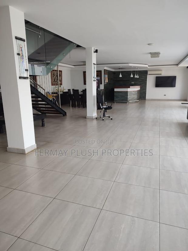 Furnished 5bdrm Mansion in Airport Hills, Accra Metropolitan for sale · Photo 2