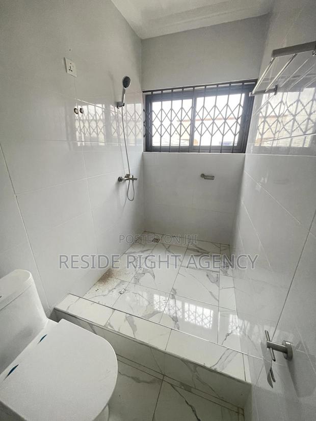 3bdrm House in Oyarifa for sale · Photo 8