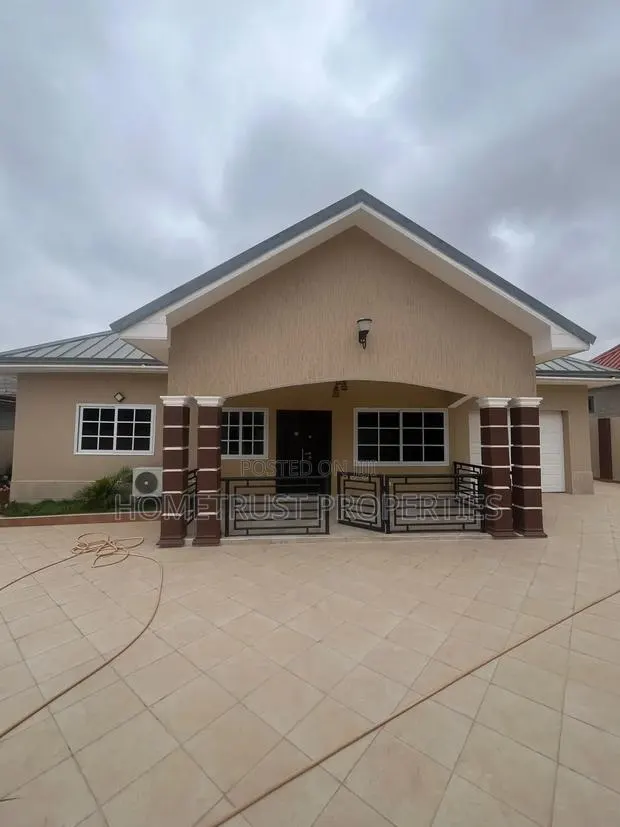 4bdrm House in Oyarifa Ghana Flag for rent · Photo 1