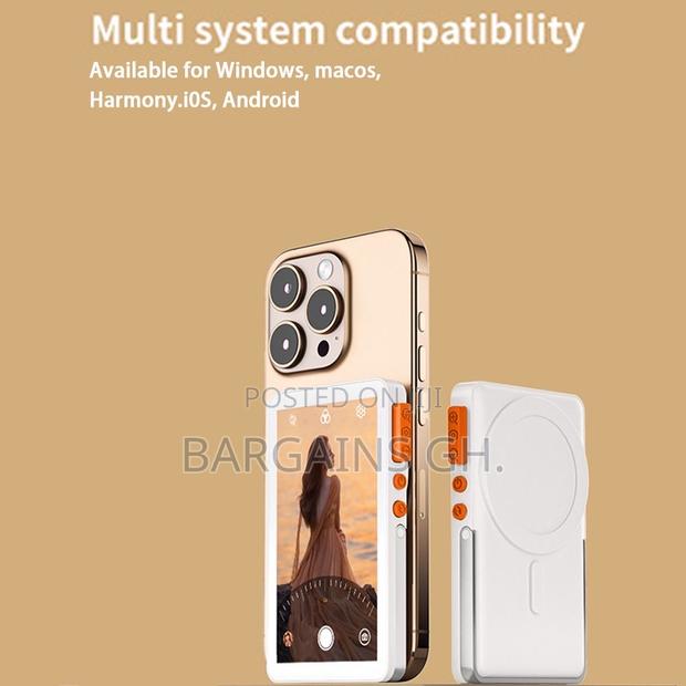 Magnetic Phone Selfie Screen · Photo 2