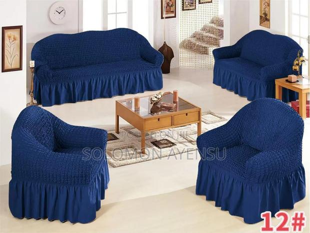 Quality Skirted Slipcover for Sofa Available in Different Colours · Photo 1