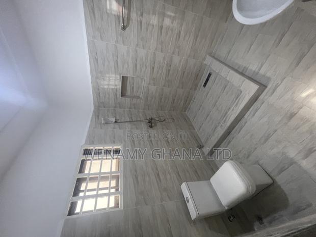 3bdrm Townhouse/Terrace in Accra for sale · Photo 5