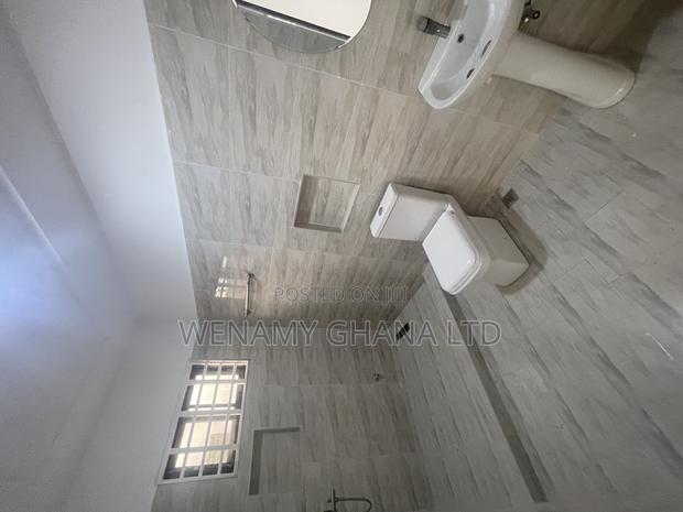 3bdrm Townhouse/Terrace in Accra for sale · Photo 8