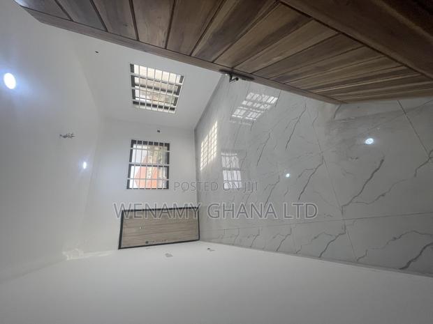 3bdrm Townhouse/Terrace in Accra for sale · Photo 6