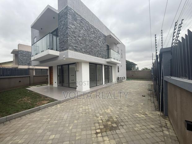 3bdrm House in Volta Estate, Oyarifa Mall Area for sale · Photo 1