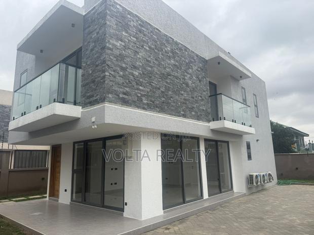 3bdrm House in Volta Estate, Oyarifa Mall Area for sale · Photo 2