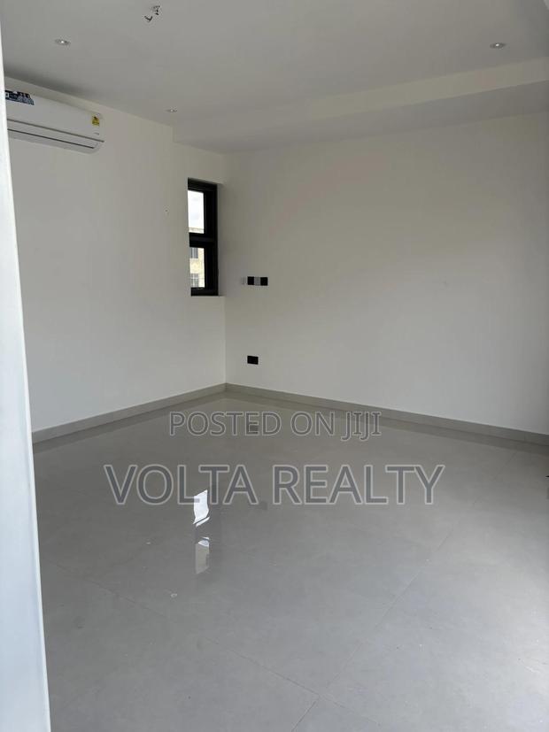 3bdrm House in Volta Estate, Oyarifa Mall Area for sale · Photo 5