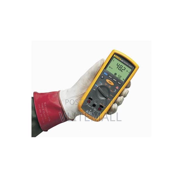 Fluke 1507 Insulation Texter · Photo 2