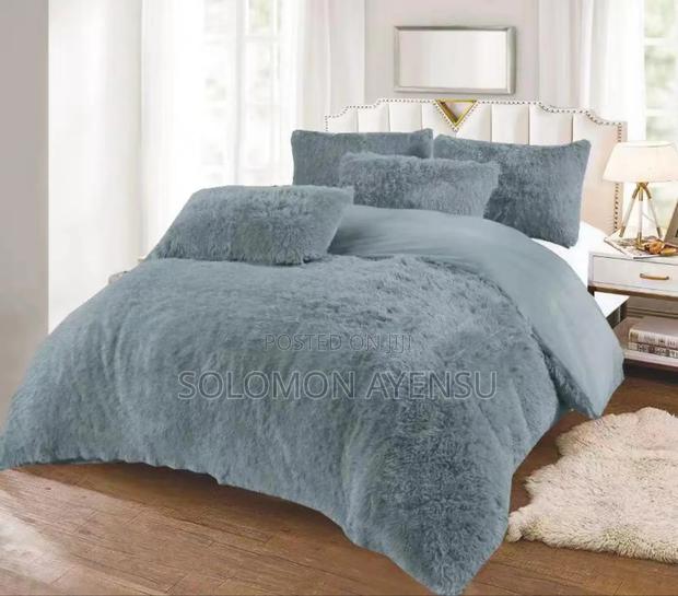 Quality Flurfy Duvet Set Available In Different Colours · Photo 3