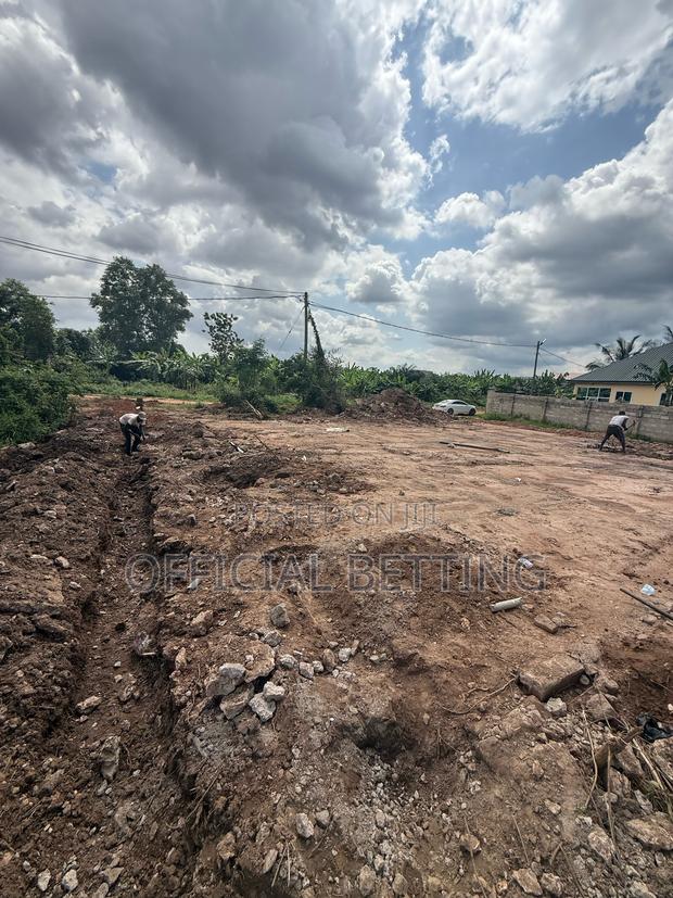 A Genuine Half Plot of Land for Sell at Malijor · Photo 5