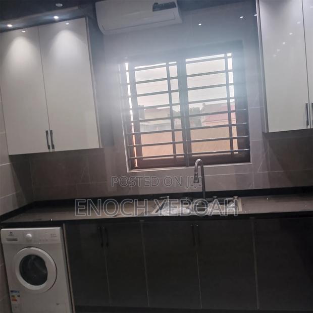 3bdrm House in Kwesbo Properties, Lake Side Estate for sale · Photo 4