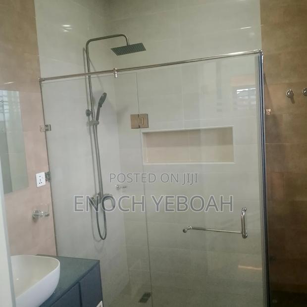 3bdrm House in Kwesbo Properties, Lake Side Estate for sale · Photo 5