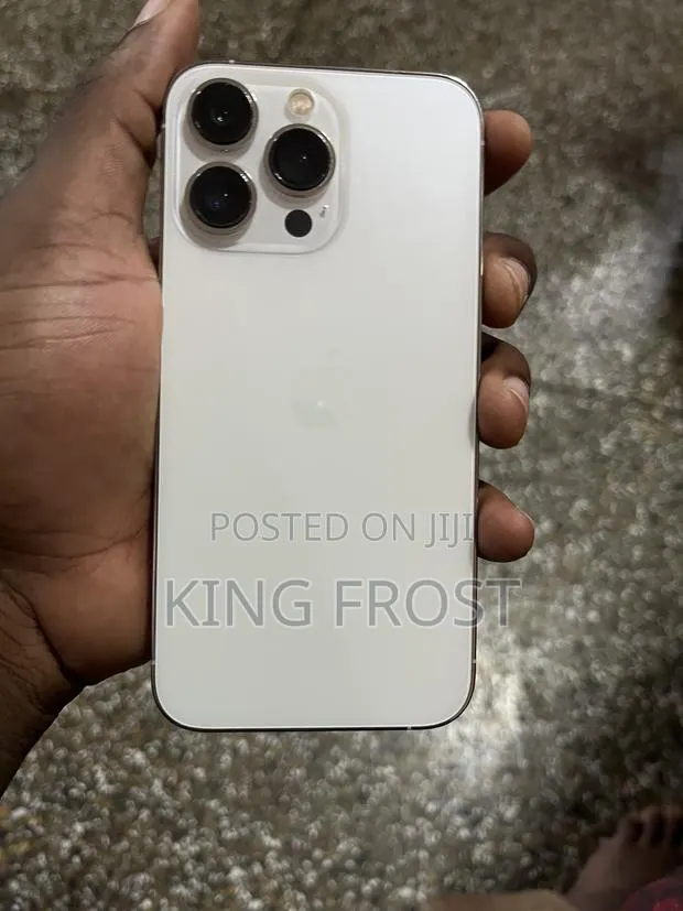 Apple iPhone 13 Pro 128 GB White · Photo 1