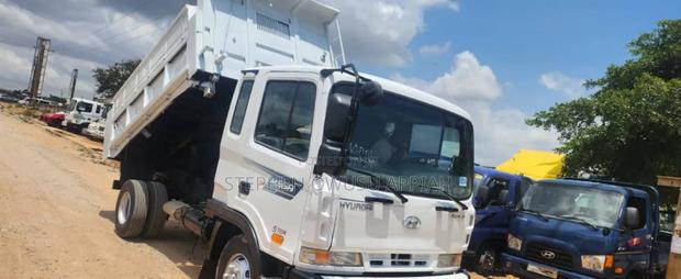Hyundai 5 Ton Tipper Truck · Photo 3