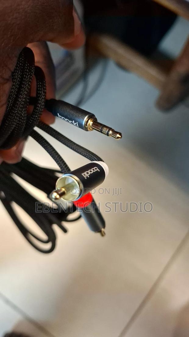 3.5mm Stereo Jack to Dual Rca Cable · Photo 2