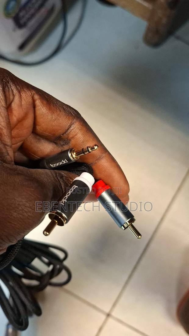 3.5mm Stereo Jack to Dual Rca Cable · Photo 4