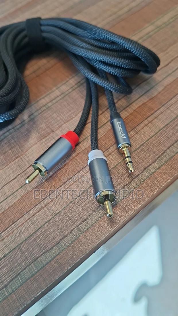 3.5mm Stereo Jack to Dual Rca Cable · Photo 1