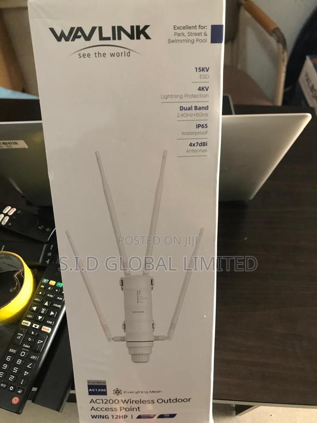 Ac1200 Provides Ultra-fast Networking Speed Of 867mbps Over 5g Band · Photo 1