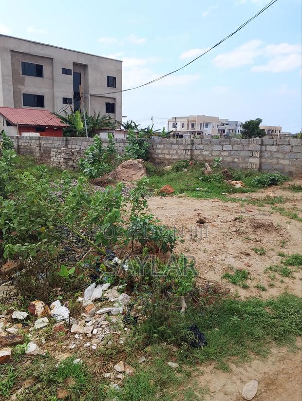 Half Plot for Sale Close to Mf Estate Lashibi · Photo 1