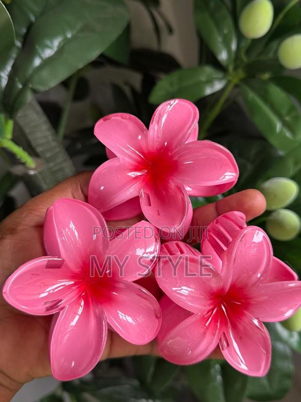 Hair Clips Flower · Photo 1