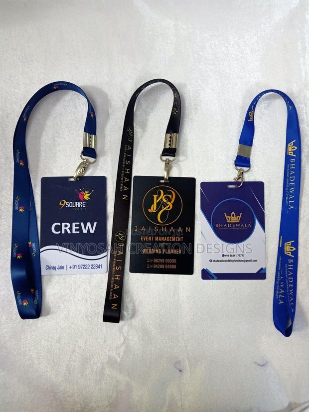 Neck Tag With Branding · Photo 2