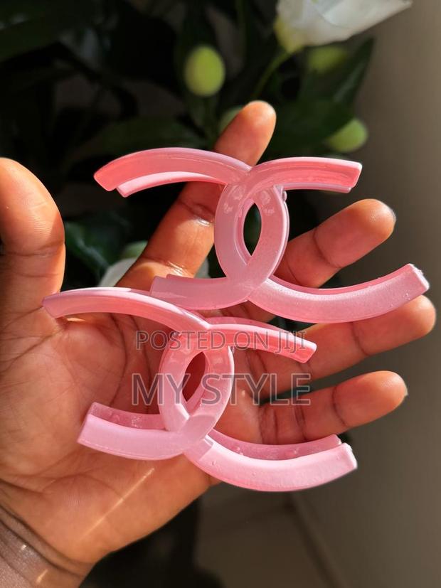 Hair Clip for Hair Styling · Photo 3