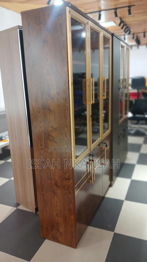 Office Shelves · Photo 3