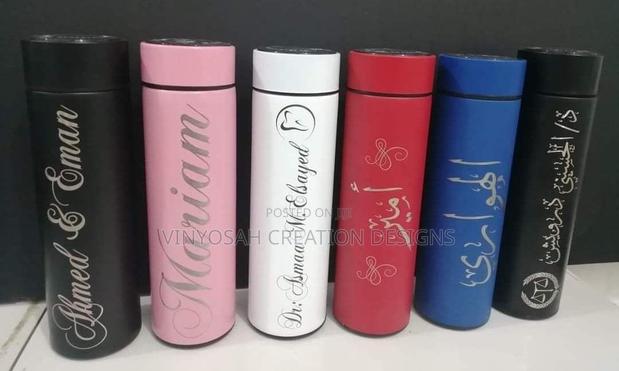 Temperature Flask With Customization · Photo 4