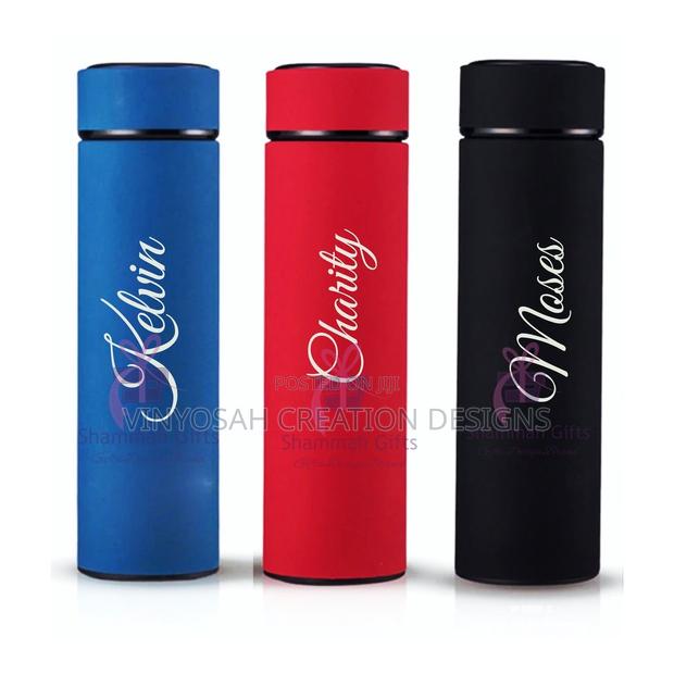 Temperature Flask With Customization · Photo 3