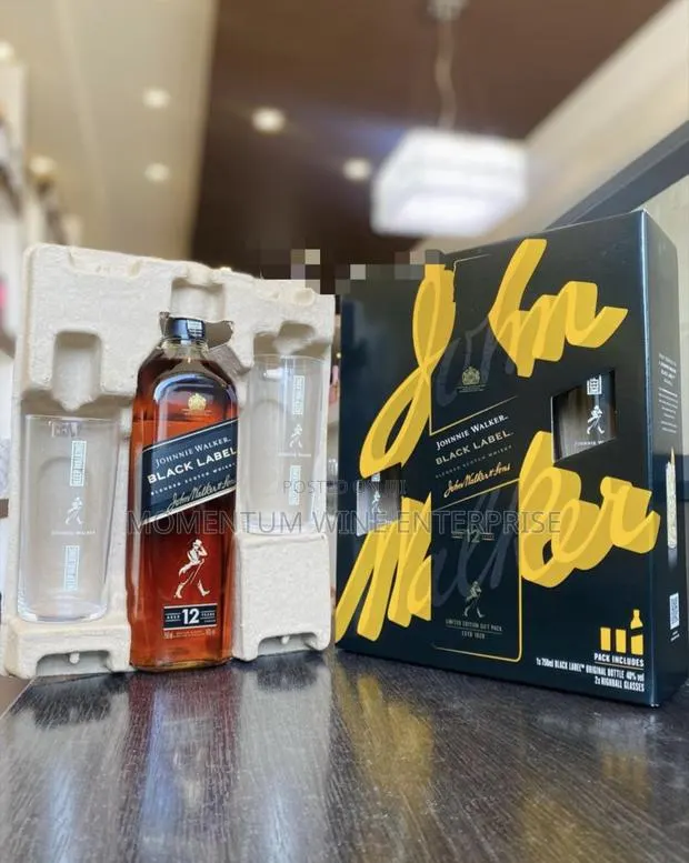Johnnie Walker Black Label Giftpack With 2 Highball Glasses · Photo 1