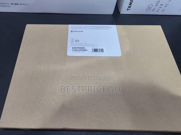 Microsoft Surface Pro Keyboard With Slim Pen · Photo 2