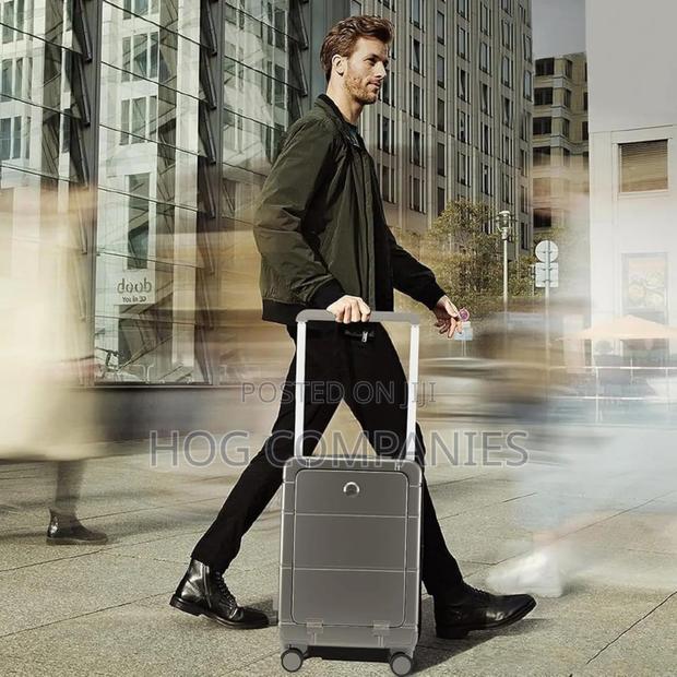 Anti-Theft Airline Approved Carry on Luggage Travel Usb Suitcase · Photo 1