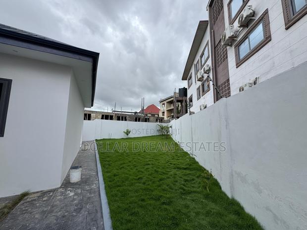 3bdrm House in Ashomang Estate for sale · Photo 3