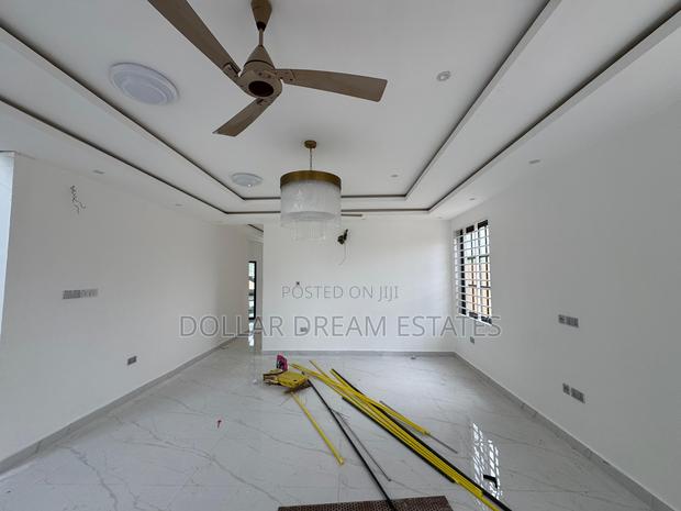 4bdrm House in Ashomang Estate for sale · Photo 4