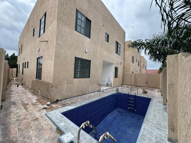 4bdrm House in Ashomang Estate for sale · Photo 2